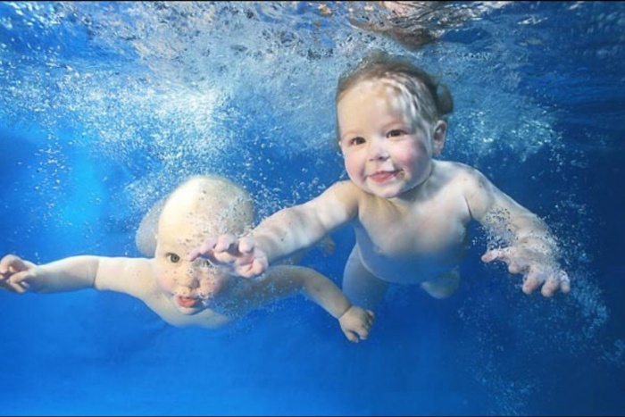 bebes-nageurs